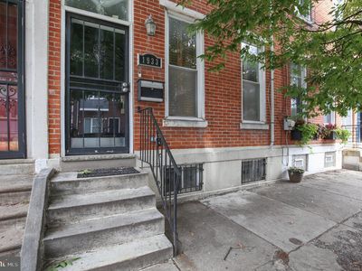 1933 Parrish St