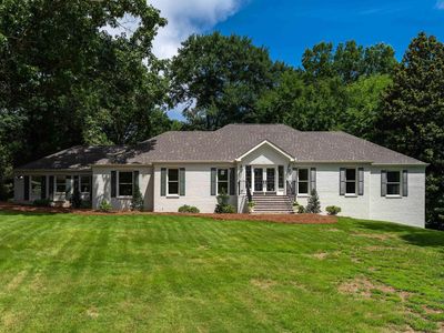 3526 Bethune Dr