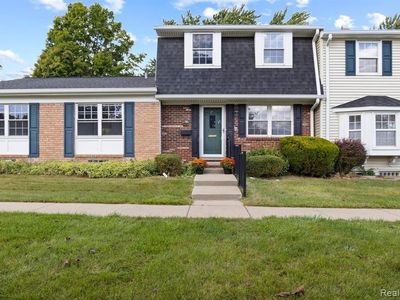 19650 Aqueduct Ct