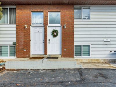2065 California Ave APT B