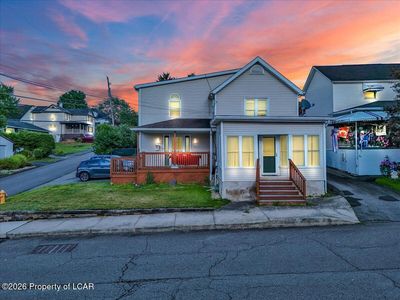 310 New St