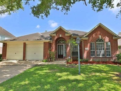 12318 Shadow Island Dr