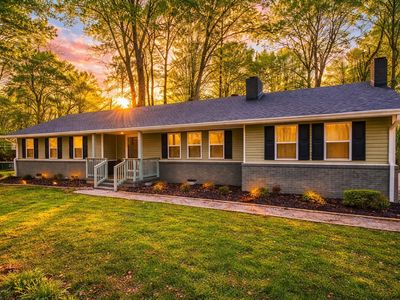 221 Jackson Cir