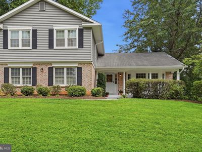 10027 Glenoak Ct