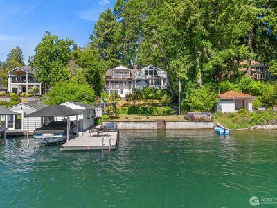 9144 Edgewater Drive SW