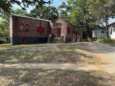 405 W Main St