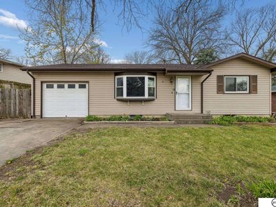 261 E Cherrywood Dr