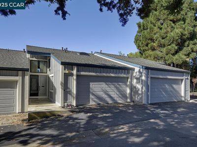 390 Holiday Hills Dr