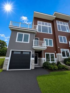 28 Vantage Point Dr #1