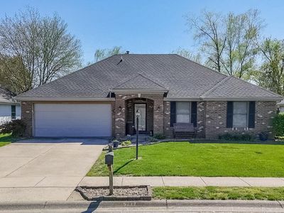 5717 Lincoln Pointe Blvd