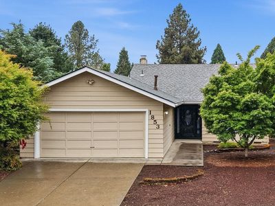 1853 Woodstock Cir NW