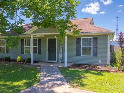 Property at 320 Williams St, Pelham, GA