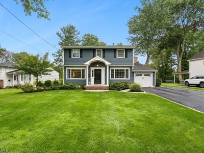 22 Midvale Dr