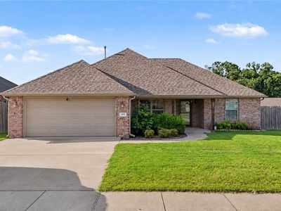 809 E Marietta Ct