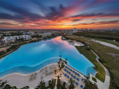 2411 Laguna Cir #2010