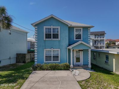 208 Le Grand Dr