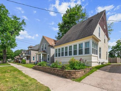 130 Palmer St NE