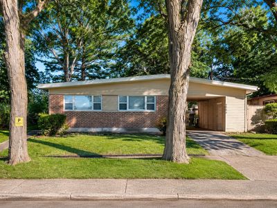 267 Somonauk St