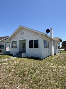 600 5th Ave