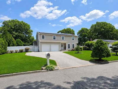 17 Carriage Lane
