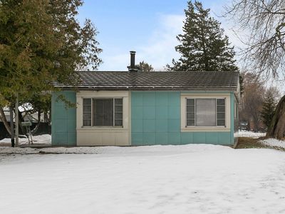 Property at 919 W 4th Ave, Oshkosh, WI