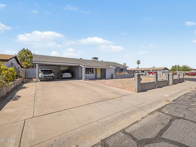 8137 W MONTECITO Avenue