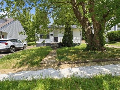 2649 E Victory Ct