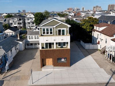 111 N Dorset Ave #B