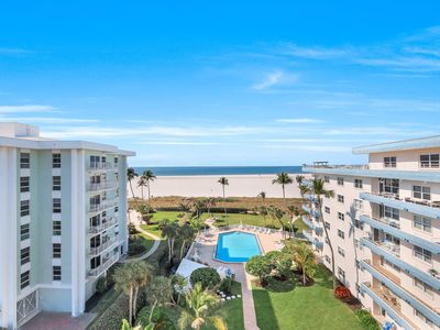 220 Seaview Ct #PENTHOUSE C