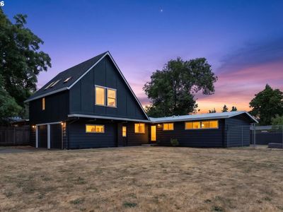 1696 Larkspur Loop