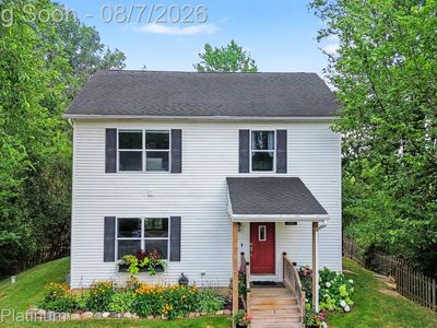 2327 Hammerslea Rd