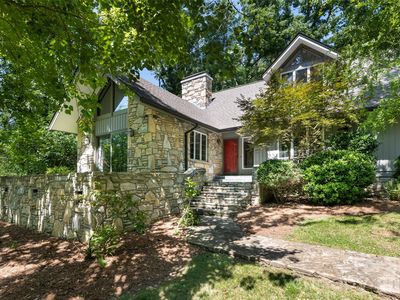 25 E Forest Rd