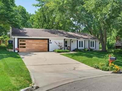 225 Arizona Pl