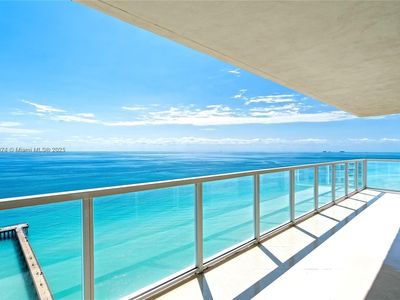 16699 Collins Ave APT 2602