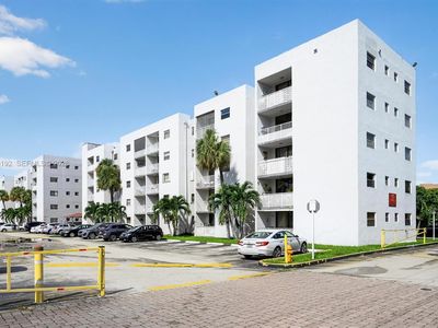 8075 NW 7th St APT 503