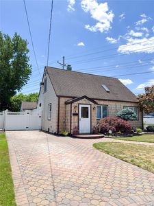 2 Irvington Street