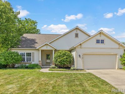 8105 Oldfield Ct SE