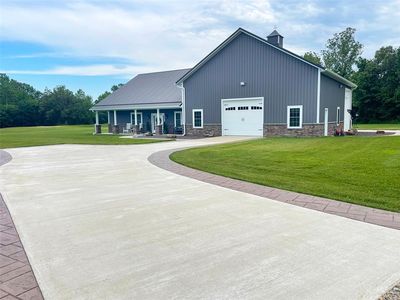 18428 Lake Circle Dr