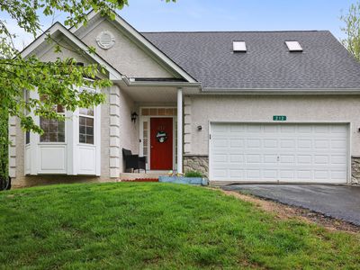 212 Witness Tree Cir