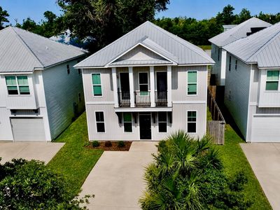 310 Gabrielle Ln