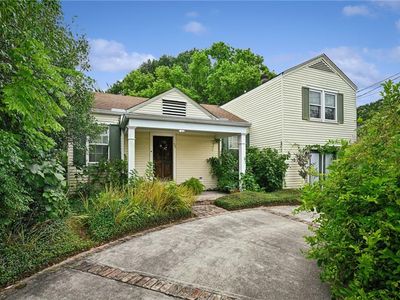 52 Oaklawn Dr