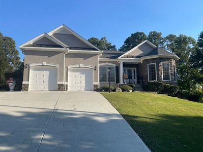 7766 The Lakes Dr