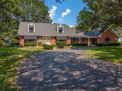 18468 E 600 North Rd