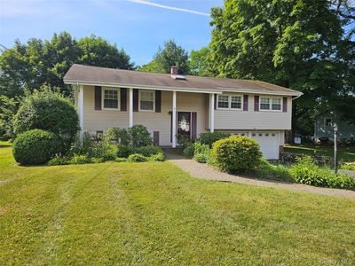 Property at 7 Scotchtown Drive, Middletown, NY