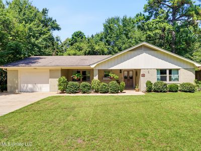 6645 Golf Club Dr
