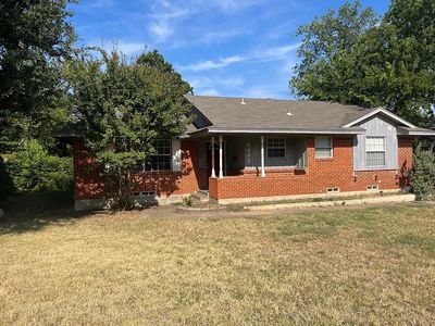 8936 Angleton Pl