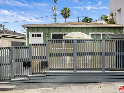 122 Thornton Pl