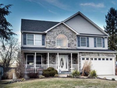 2220 Silver Lane Rd