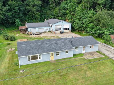 765 E Lake Blvd
