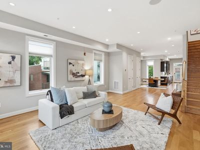 1110 6th St NE APT 2